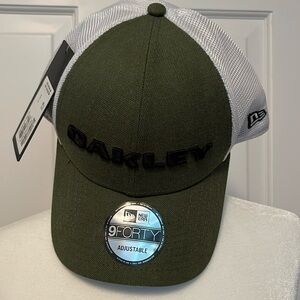 Oakley adjustable hat